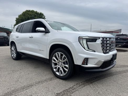 Used 2025 GMC Acadia Denali w/ Super Cruise Package AWD/4WD image 9