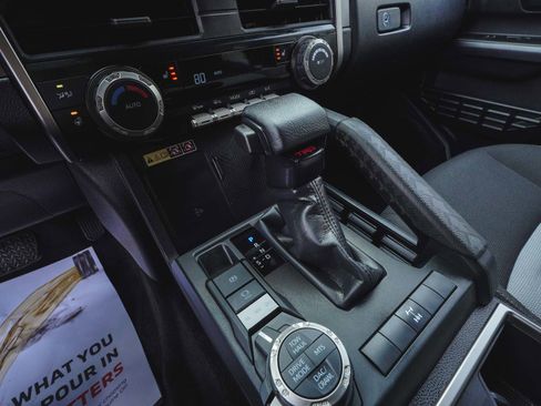 Used 2025 Toyota 4Runner TRD Off-Road image 27