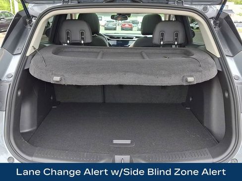 Used 2022 Buick Encore GX Essence w/ Experience Buick Package FWD image 32