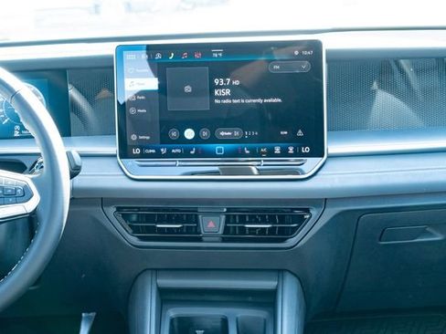 New 2026 Volkswagen Tiguan SE FWD image 34
