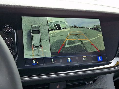 Used 2023 Buick Envision Avenir image 19