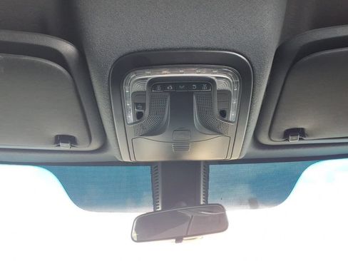 Used 2025 Mercedes-Benz Sprinter 2500 image 24