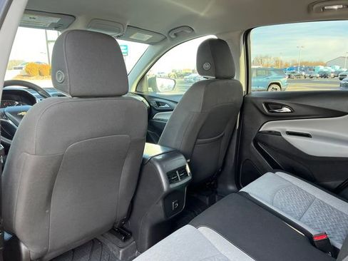 Used 2023 Chevrolet Equinox LS w/ LS Convenience Package image 34