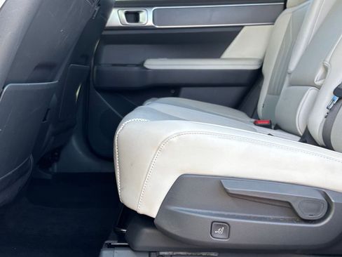 Used 2025 Hyundai Santa Fe SEL image 25