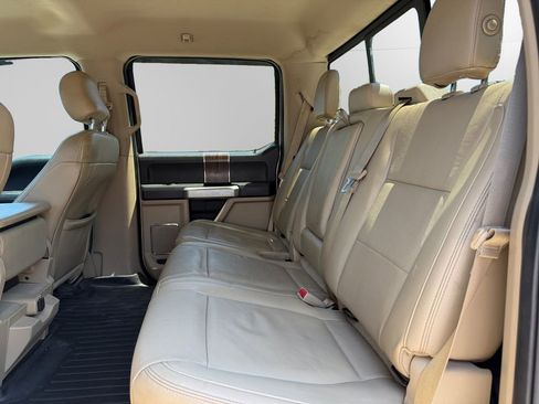 Used 2015 Ford F150 Lariat AWD/4WD image 9