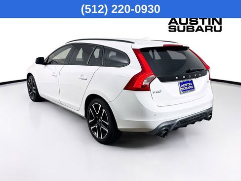 Used 2018 Volvo V60 T5 Dynamic w/ Vision Package image 5