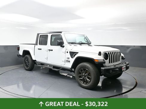 Used 2023 Jeep Gladiator Sport image 5