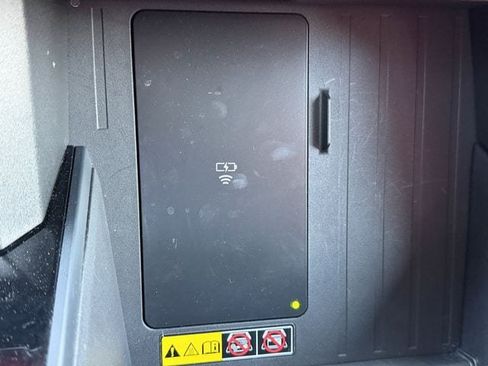 Used 2025 Toyota Sequoia TRD Pro AWD/4WD image 21