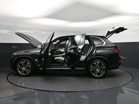 Used 2024 BMW X5 xDrive50e w/ Premium Package AWD/4WD image 46