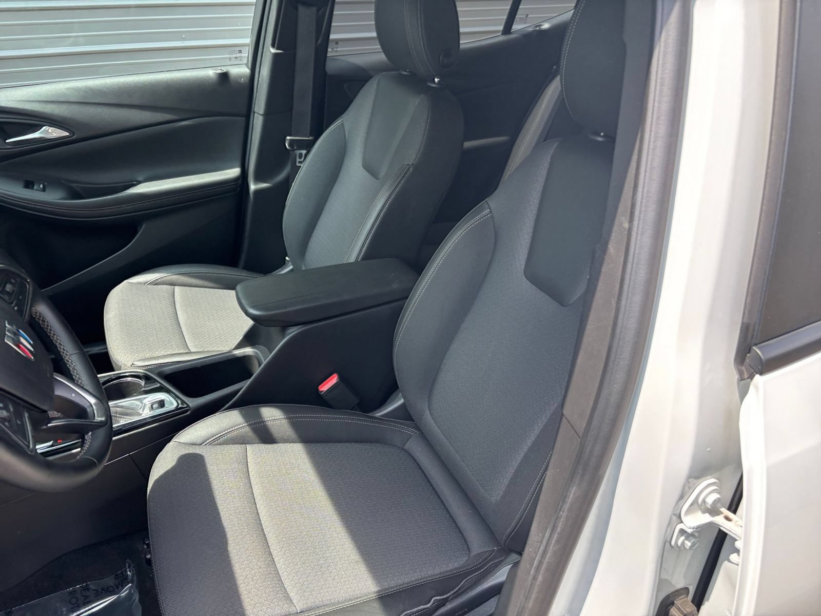 Used 2025 Buick Encore GX Preferred FWD image 22