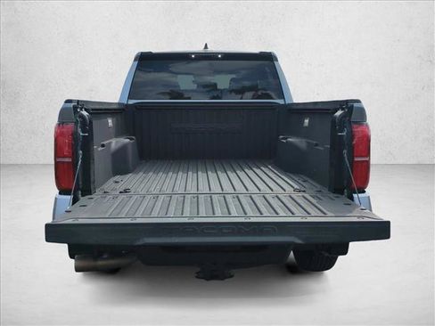 Used 2025 Toyota Tacoma SR5 AWD/4WD image 6