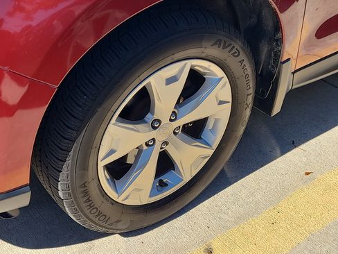 Used 2016 Subaru Forester 2.5i Premium image 4