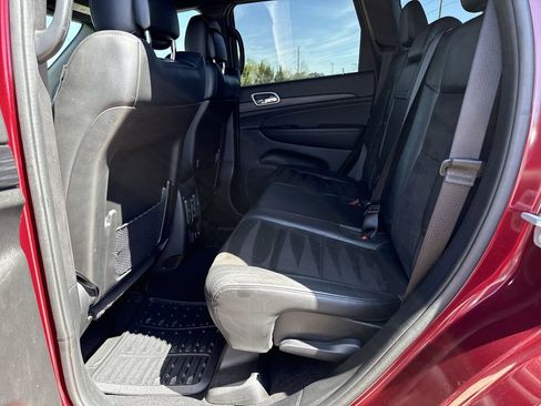 Used 2021 Jeep Grand Cherokee Laredo X image 24