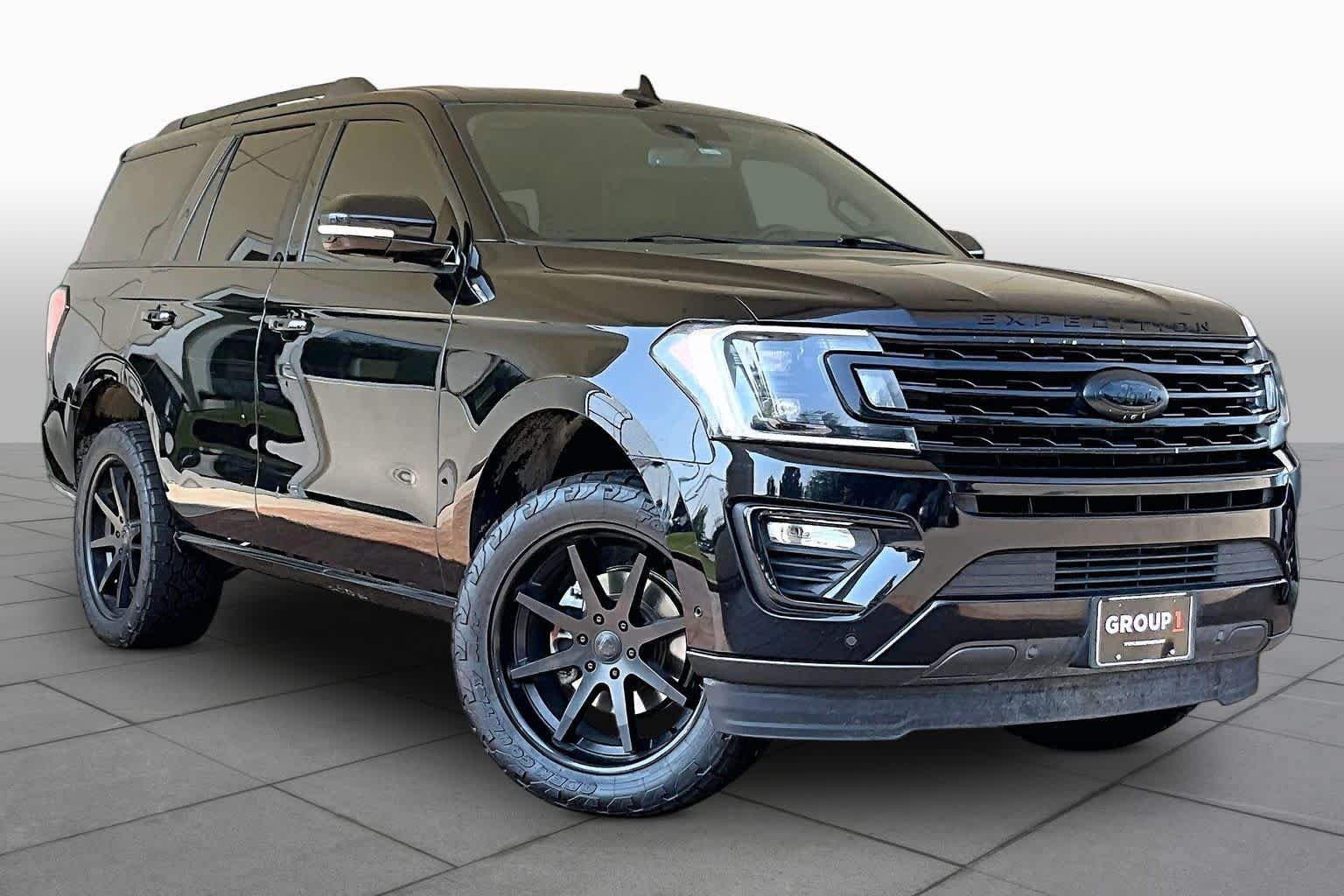 Used 2021 Ford Expedition Limited RWD image 3