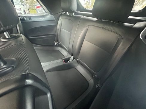 Used 2018 Volkswagen Beetle 2.0T S image 41