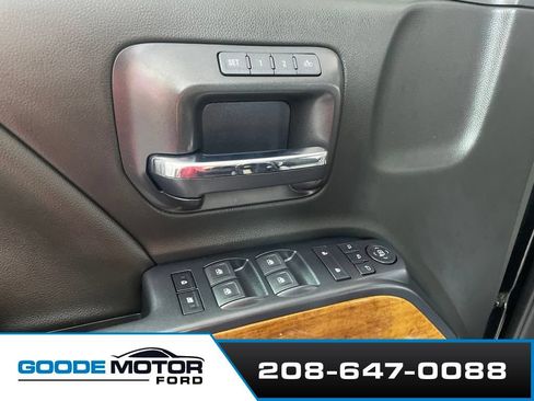 Used 2018 Chevrolet Silverado 1500 High Country AWD/4WD image 10