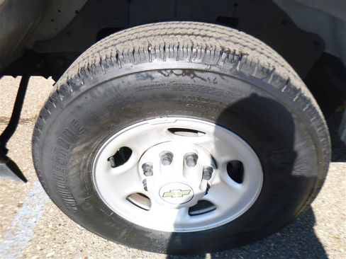Used 2023 Chevrolet Express 2500 Extended w/ Driver Convenience Package RWD image 22