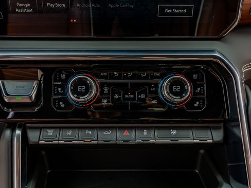 Used 2026 GMC Sierra 3500 Denali Ultimate image 27