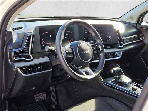 Used 2023 Kia Sportage LX image 10