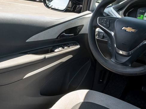 Used 2020 Chevrolet Bolt LT FWD image 14