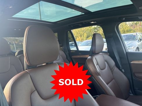 Certified 2023 Volvo XC90 B6 Plus image 14
