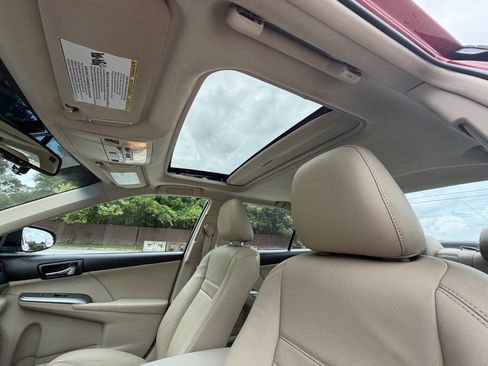Used 2012 Toyota Camry XLE w/ Convenience Pkg FWD image 20