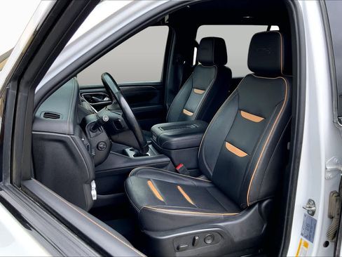 Used 2024 GMC Yukon XL AT4 w/ AT4 Premium Plus Package AWD/4WD image 14