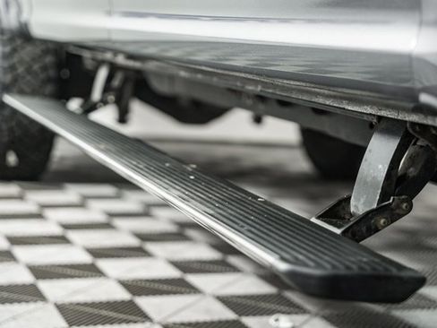 Used 2022 Ford F350 Platinum w/ Tremor Off-Road Package image 19