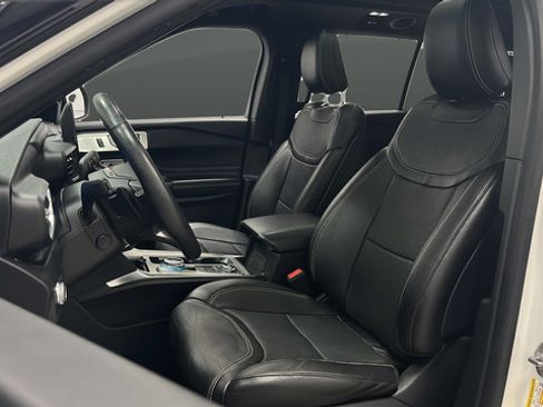 Used 2020 Ford Explorer ST w/ ST Street Pack AWD/4WD image 10