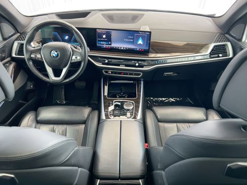 Used 2025 BMW X5 xDrive50e image 17