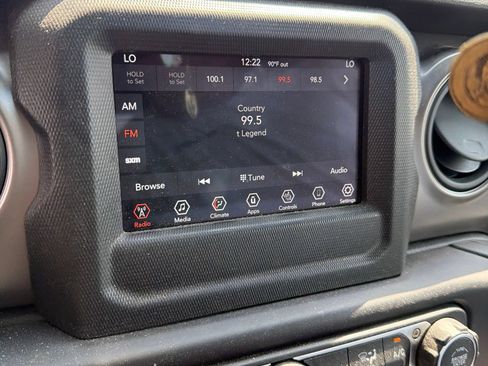 Used 2023 Jeep Gladiator Sport AWD/4WD image 6