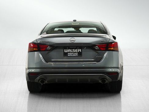 Used 2023 Nissan Altima 2.5 SV w/ SV Premium Package image 4