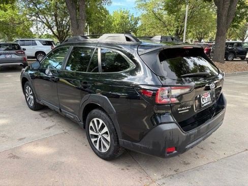 Used 2024 Subaru Outback Premium AWD/4WD image 3