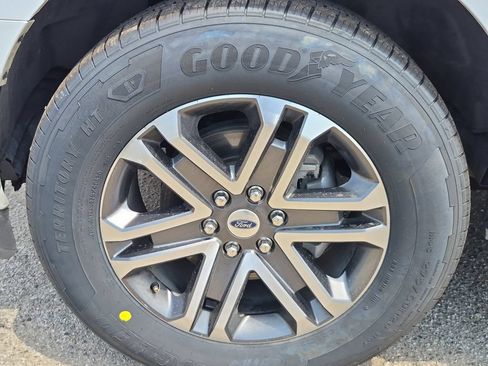Used 2021 Ford F150 XL w/ STX Appearance Package RWD image 15