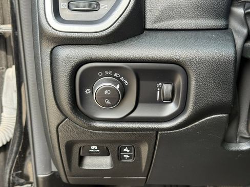 Used 2022 RAM 1500 Big Horn AWD/4WD image 19