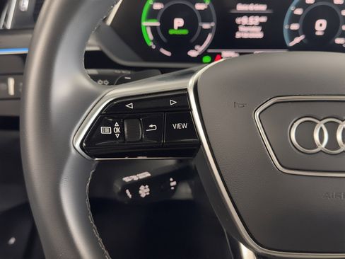 Used 2023 Audi e-tron Chronos w/ Chronos Package image 21