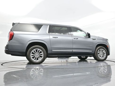 Used 2022 GMC Yukon XL SLT AWD/4WD image 58