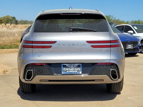 Used 2025 Genesis GV70 2.5T w/ Select Package image 4