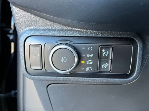 Used 2025 Ford Explorer ST-Line w/ ST-Line Street Pack AWD/4WD image 24
