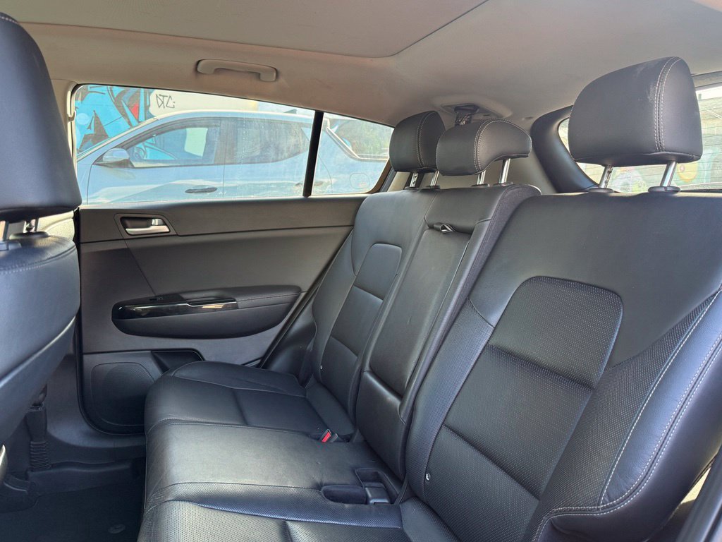 Used 2020 Kia Sportage EX w/ Option Group 15 AWD/4WD image 10