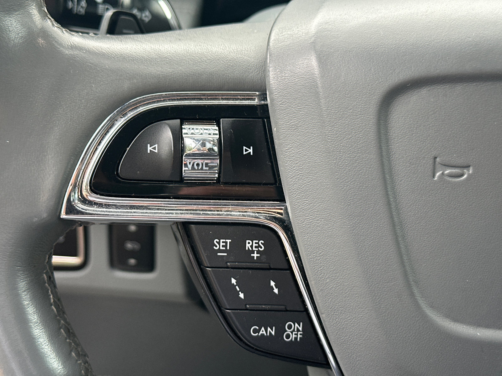 Used 2019 Lincoln Navigator Reserve AWD/4WD image 26