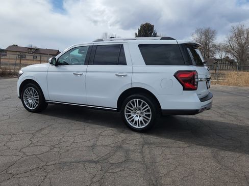 Certified 2024 Ford Expedition Limited image 9