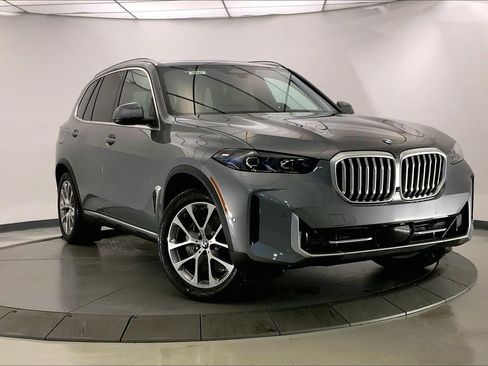 New 2026 BMW X5 xDrive40i w/ Premium Package image 11