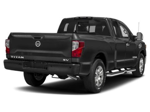 Used 2019 Nissan Titan SV w/ SV Convenience Package image 5