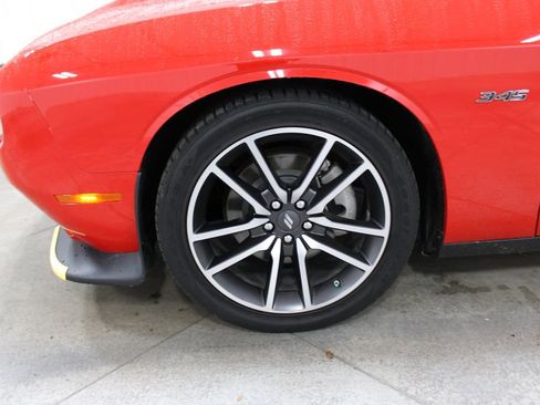 Used 2023 Dodge Challenger R/T image 32