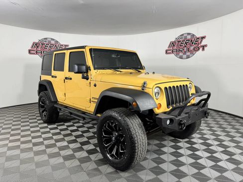Used 2014 Jeep Wrangler Unlimited Sport w/ Quick Order Package 24S AWD/4WD image 9