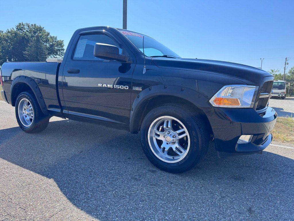 Used 2012 RAM 1500 Express RWD image 1