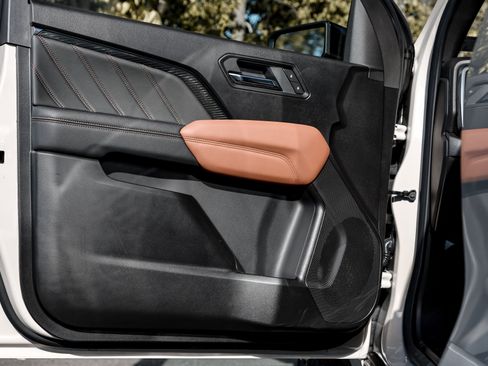 New 2026 GMC Canyon AT4 image 17