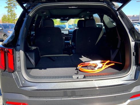 Used 2025 Kia Sorento SX Prestige image 37