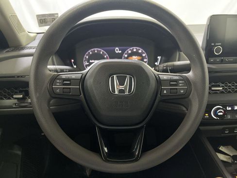 Used 2025 Honda Accord SE image 14